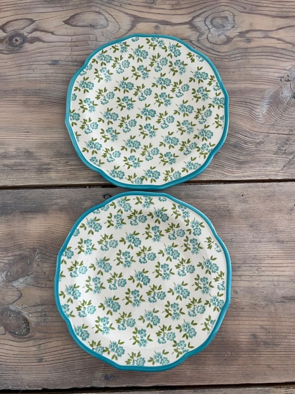 The Pioneer Womens Floral Teal Patter 8.5" Salad Plates Set of 2 Scalloped Edge